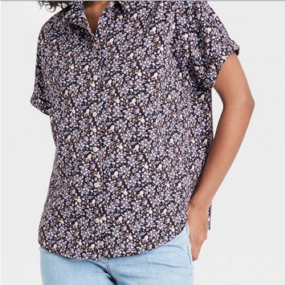 Universal Thread Women's Purple Floral Dolman Short Sleeve Button-Down Shirt - Picture 2 of 13